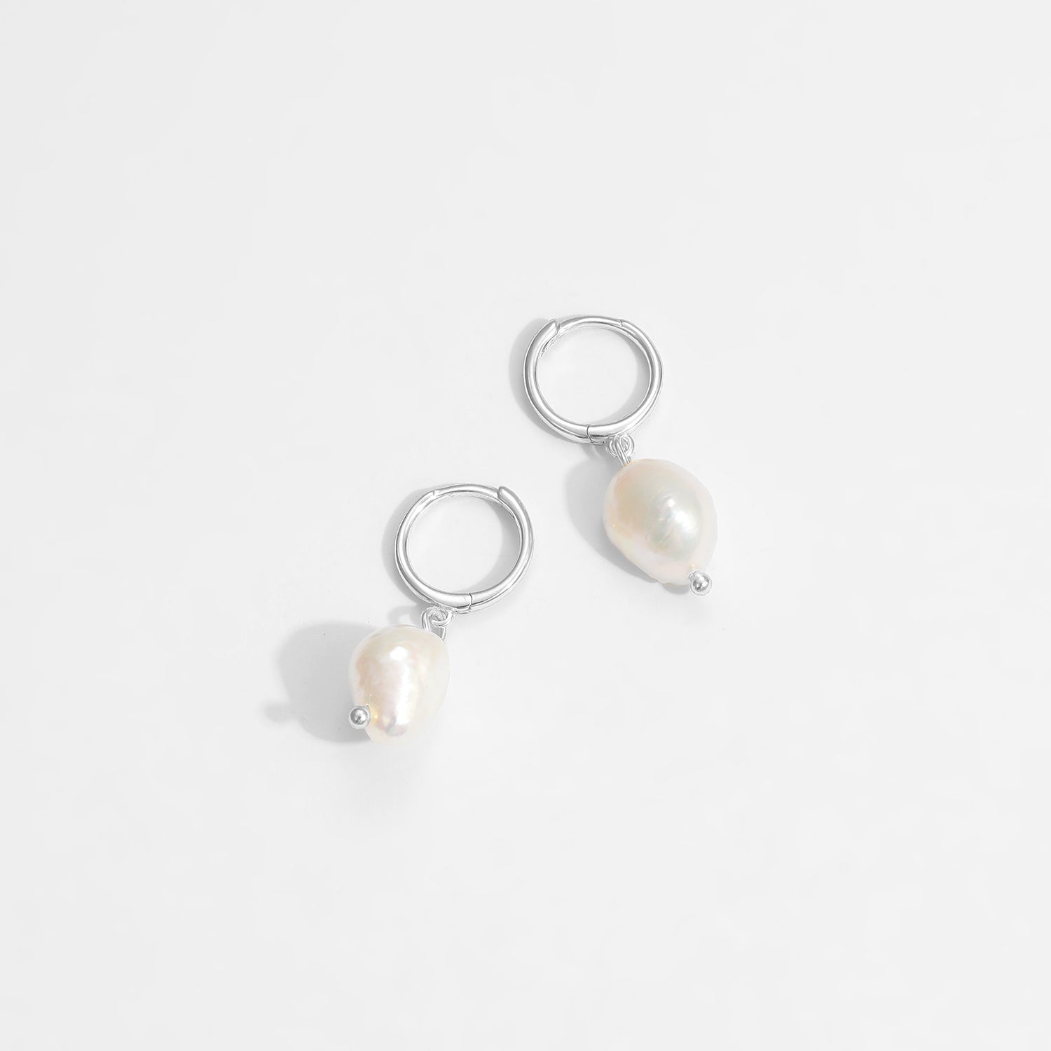 Casual Baroque Irregular Natural Pearl Dangling Earrings