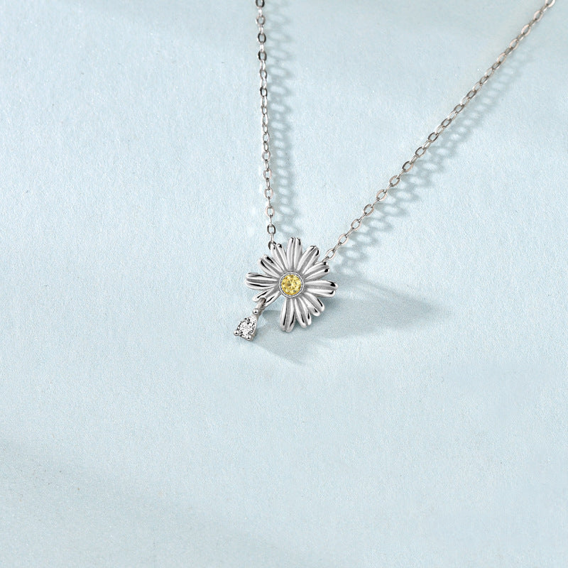 Summer Daisy Flower Necklace