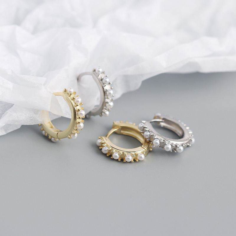 Mini Shell Pearls Huggie Hoop Earrings