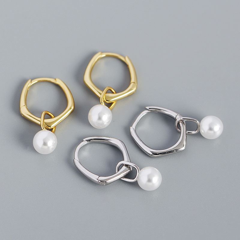 Simple Geometry Shell Pearl Hoop Earrings