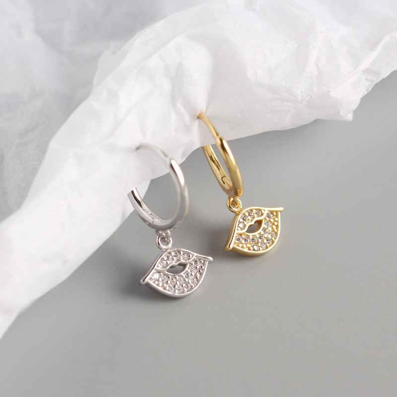 Lip Kiss Hoop Earrings