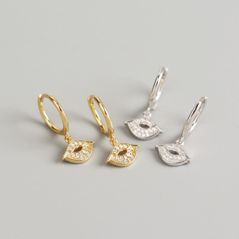 Lip Kiss Hoop Earrings